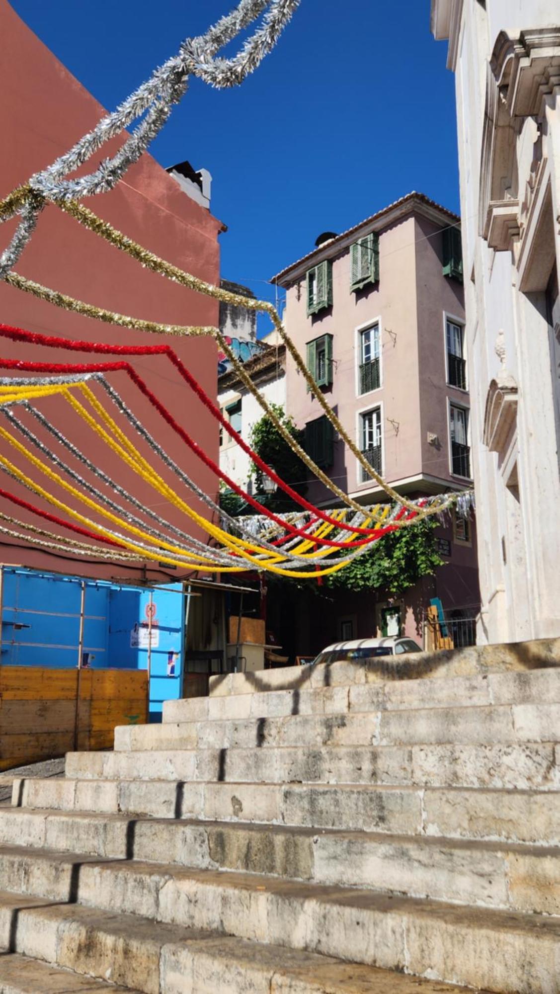 Duplex 4to Piso Em Alfama Apartamento *